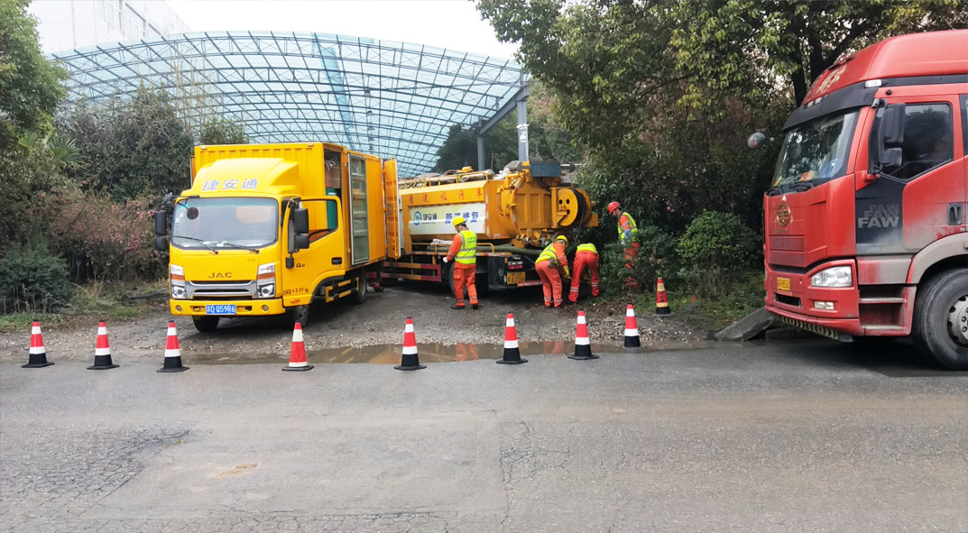 三伏潭镇成区雨污水管网“四位一体”检测疏通项目